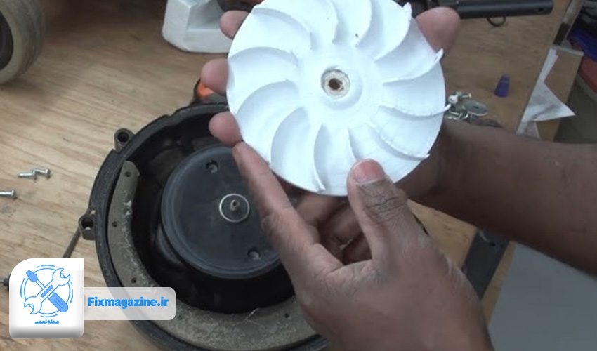 4. فن جاروبرقی آسیب دیده است